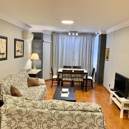 Apartamento Acogedor, Excelente Ubicacion, 10 Min Centro Appartamento Siviglia Esterno foto