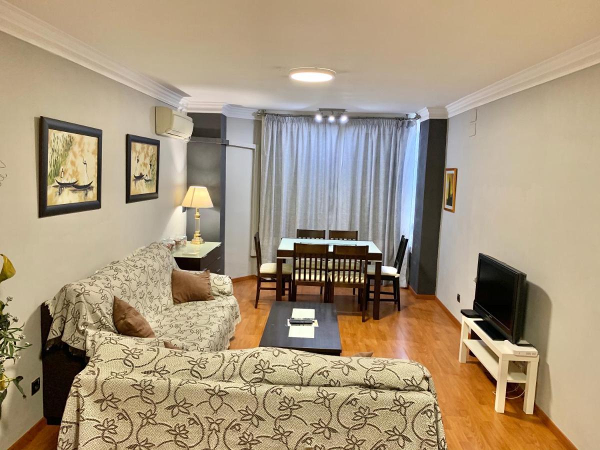Apartamento Acogedor, Excelente Ubicacion, 10 Min Centro Appartamento Siviglia Esterno foto