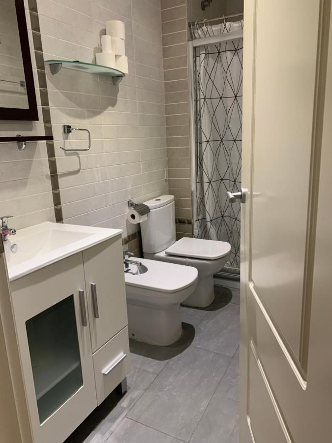 Apartamento Acogedor, Excelente Ubicacion, 10 Min Centro Appartamento Siviglia Esterno foto