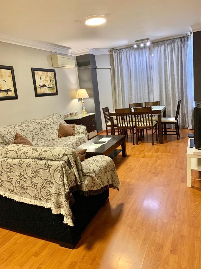 Apartamento Acogedor, Excelente Ubicacion, 10 Min Centro Appartamento Siviglia Esterno foto