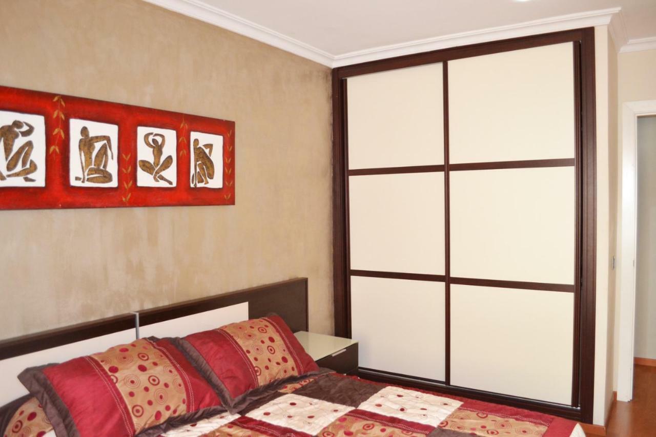 Apartamento Acogedor, Excelente Ubicacion, 10 Min Centro Appartamento Siviglia Esterno foto