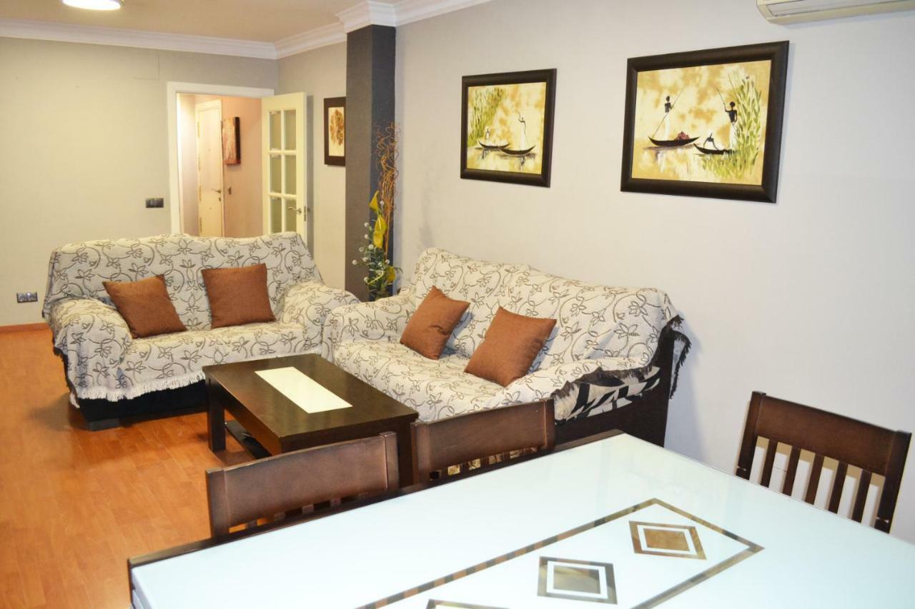 Apartamento Acogedor, Excelente Ubicacion, 10 Min Centro Appartamento Siviglia Esterno foto