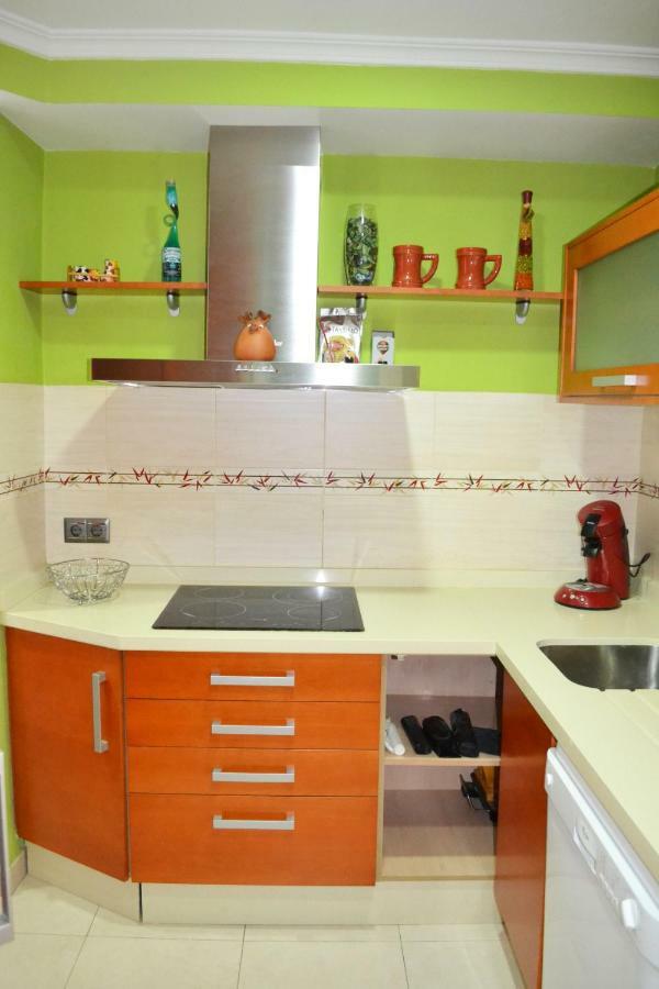 Apartamento Acogedor, Excelente Ubicacion, 10 Min Centro Appartamento Siviglia Esterno foto